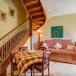 Holiday home Meouilles Chateau Sleeps 16 Pool Wifi