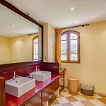 Meouilles Chateau Sleeps 16 Pool Wifi