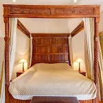 Meouilles Chateau Sleeps 16 Pool Wifi Saint-Andre-les-Alpes
