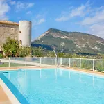 Meouilles Chateau Sleeps 16 Pool Wifi Holiday home Saint-Andre-les-Alpes