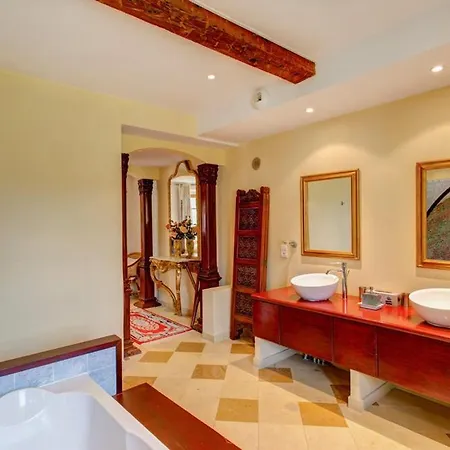 Meouilles Chateau Sleeps 16 Pool Wifi * 圣安德烈-莱萨尔普